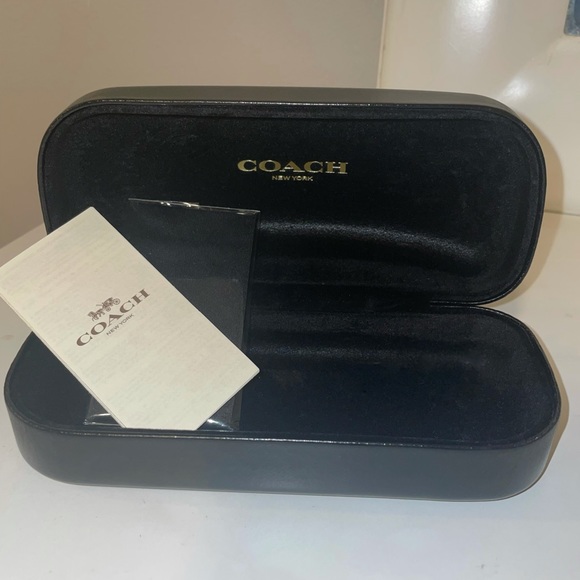 Coach Sculpted Signature Round Frame Sunglasses - Picture 5 of 6